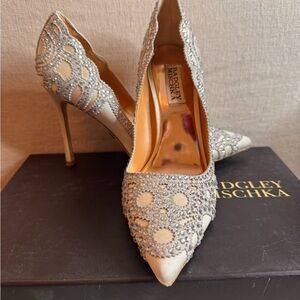 Badgley Mischka Pumps